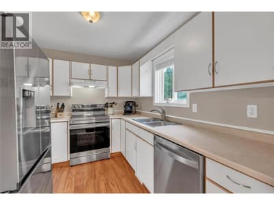 8710 Prairie Valley Road Unit# 4, Summerland