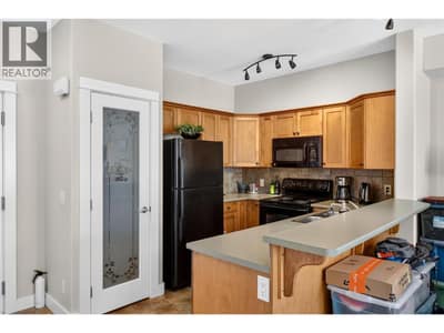 2551 Shoreline Drive Unit# 217, Lake Country