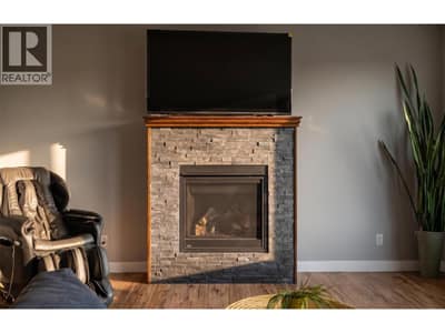 2961 Ensign Way, West Kelowna