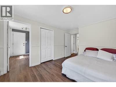 6721 Yellowhead Highway S, Barriere
