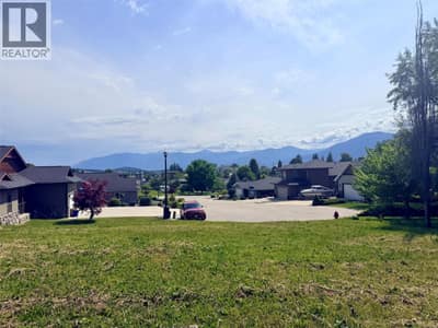 722 Mountain Springs Crescent, Creston