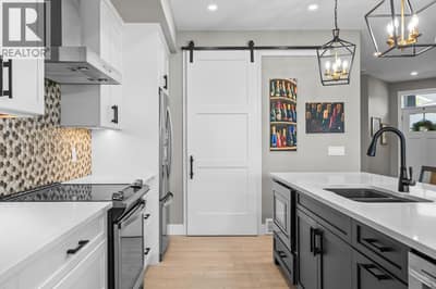 3352 Hawks Crescent, West Kelowna