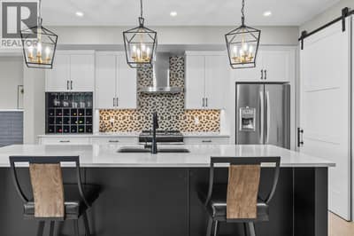 3352 Hawks Crescent, West Kelowna