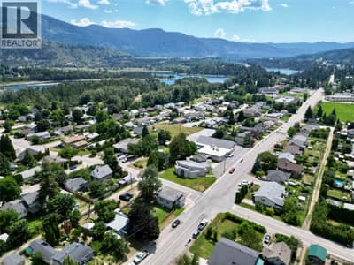 411 7TH Avenue, Castlegar