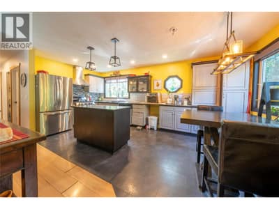 7117 CAHILTY Road, Kamloops