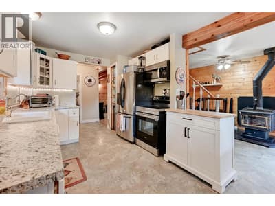 1153 VISTA POINT Road, Barriere