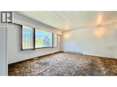 7066 19th Street, Grand Forks