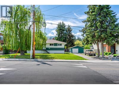 Great Holding Property. Already with great tenants.