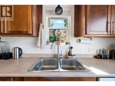2202 42 Avenue, Vernon