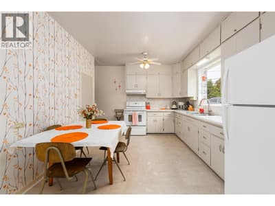 326 10th Avenue N, Creston