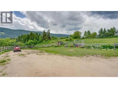4878 Stepney Road, Spallumcheen