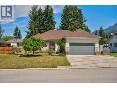 1505 Cedar Street, Golden