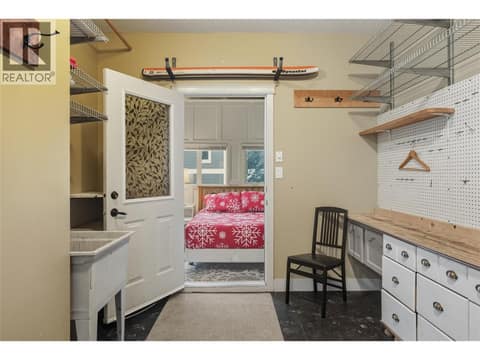 725 Monashee Road, SilverStar, photo 16