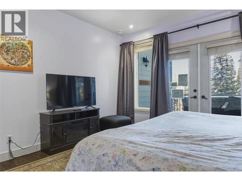 725 Monashee Road, SilverStar, photo 33