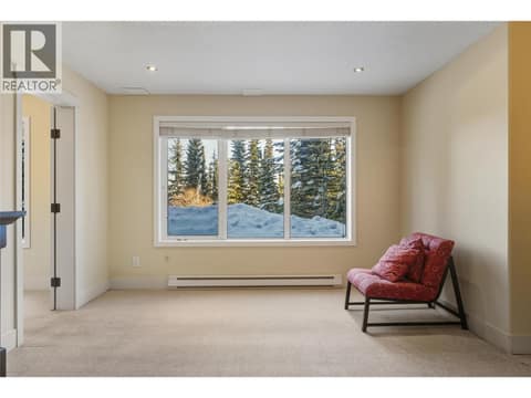 725 Monashee Road, SilverStar, photo 43