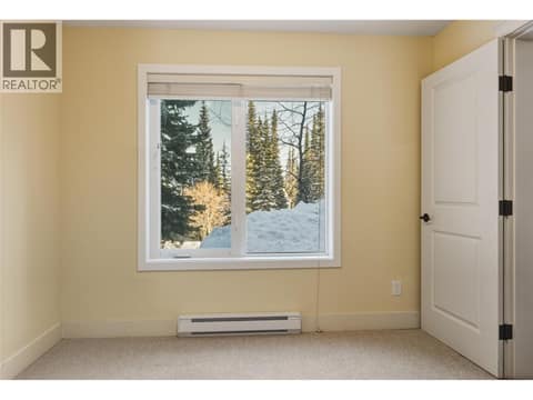 725 Monashee Road, SilverStar, photo 48