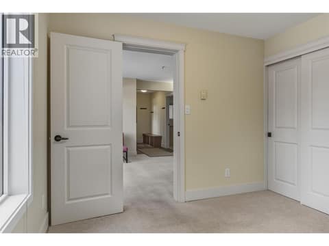 725 Monashee Road, SilverStar, photo 49