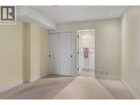 725 Monashee Road, SilverStar, photo 51
