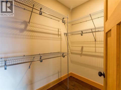 Walk in Closet