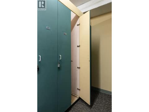 1st Storage Locker