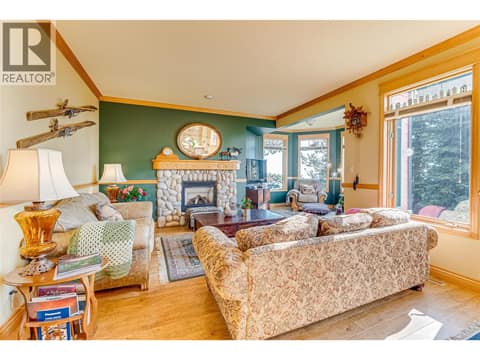 635 Monashee Road, Unit 8, SilverStar, photo 16