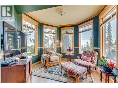 635 Monashee Road, Unit 8, SilverStar, photo 17