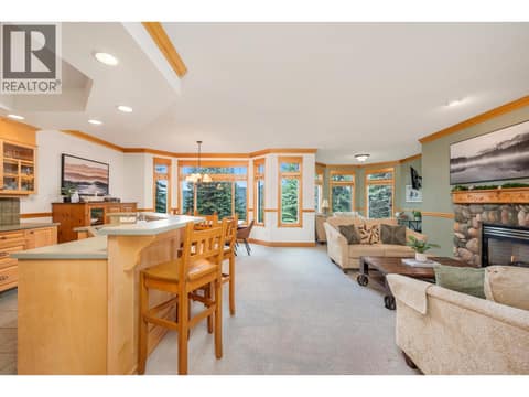 635 Monashee Road, Unit 7, SilverStar, photo 3