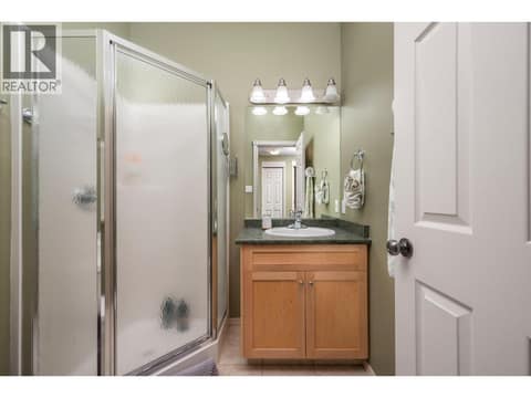 635 Monashee Road, Unit 7, SilverStar, photo 23