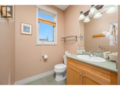 635 Monashee Road, Unit 7, SilverStar, photo 12