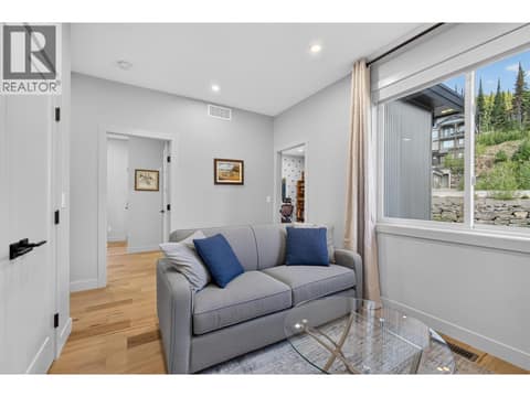 9823 Cathedral Drive, SilverStar, photo 30