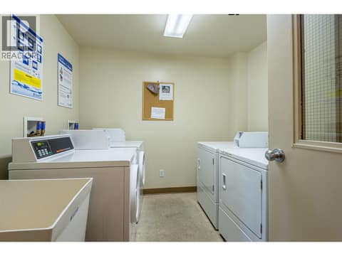 Wildwood Common Area Laundry Room