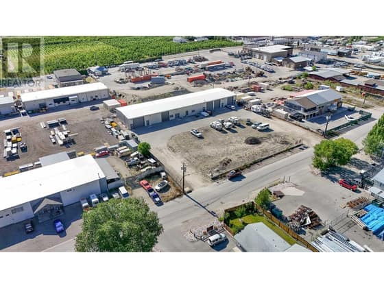 9207 James Avenue Unit# Yard Space