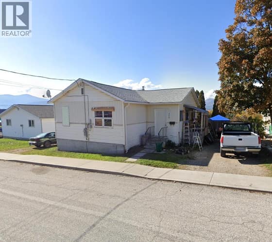 229 9TH  S Avenue