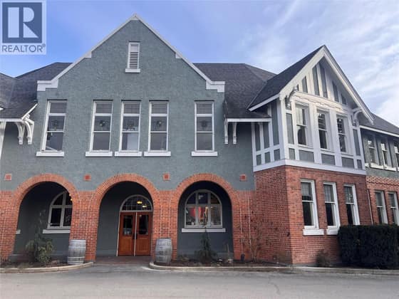 20 Hudson Avenue Unit# 101