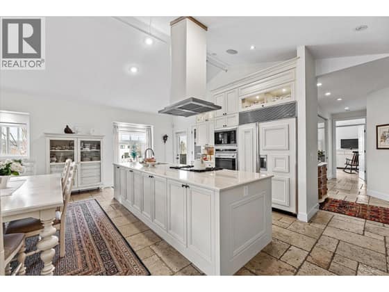 538 McKay Avenue Unit# 401