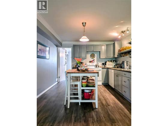 810 Swansea Road