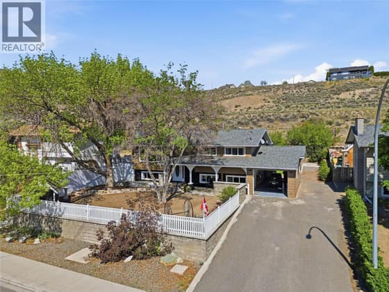 1153 MACLEAN Drive