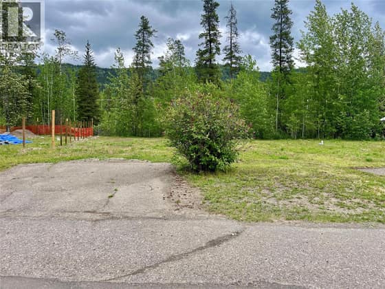 221 STEEPROCK CLOSE