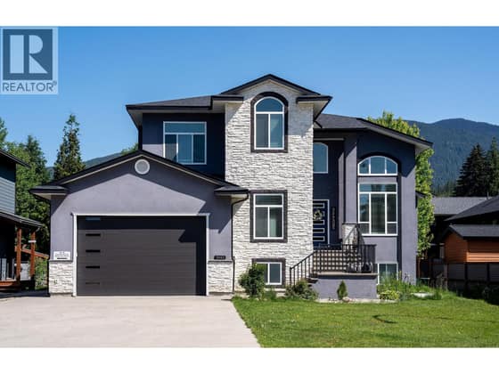 1941 Poplar Lane