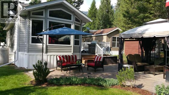 4889 LYNX Crescent