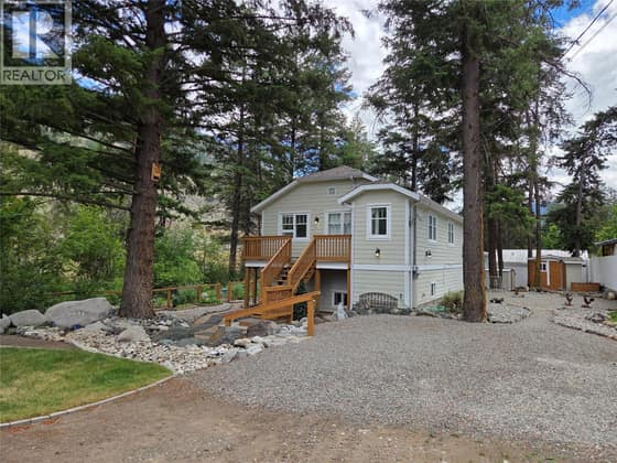 2633 9th Street