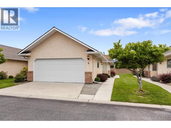 1886 Parkview Crescent Unit# 9