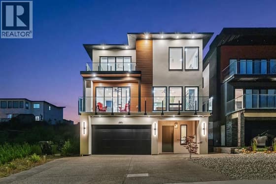1107 FORDEN Place