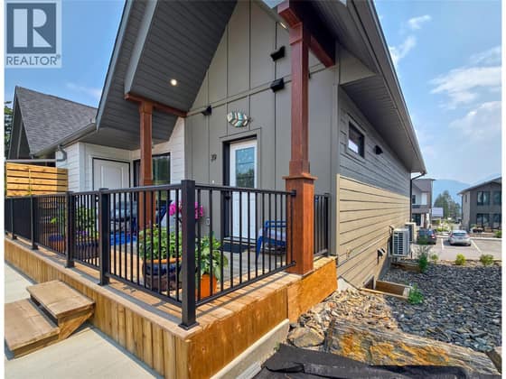 2096 Pine Tree Lane Unit# 39
