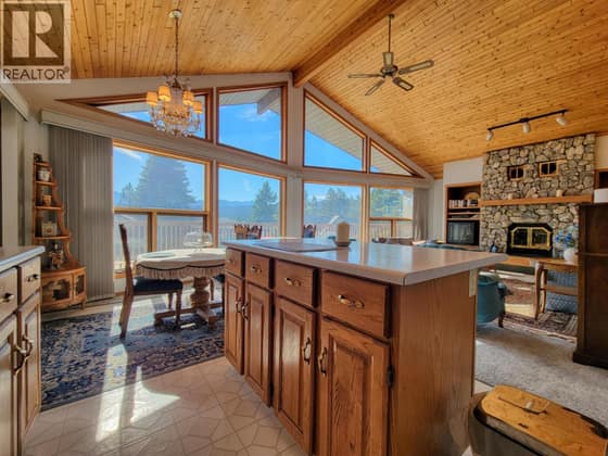 7326 GLACIER Drive
