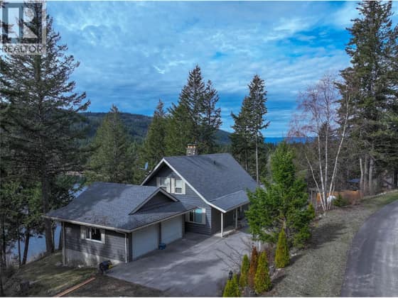 1920 Lakeview Drive