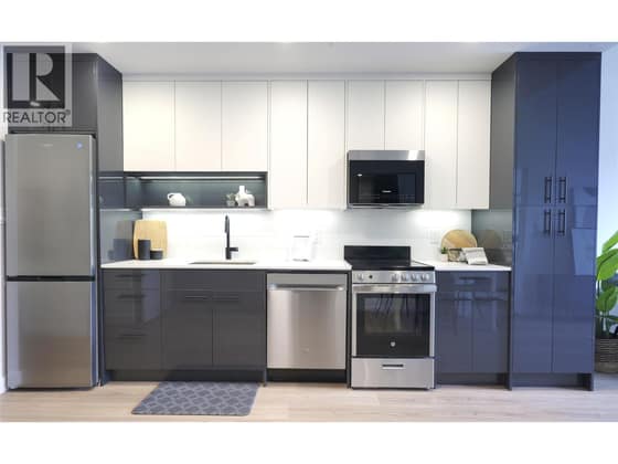 1380 Pridham Avenue Unit# 214