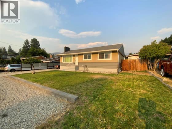 1134 WOODLANDS Drive