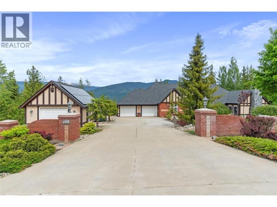 5121 IVY Road