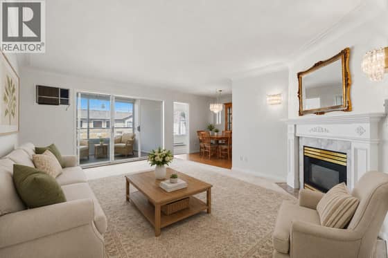 1055 Lawrence Avenue Unit# 102
